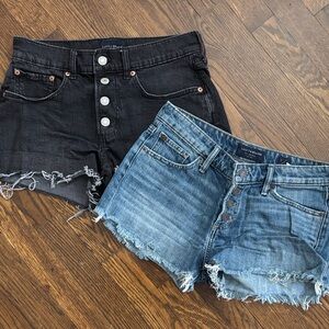 Lucky Brand Two-Pack Frayed Hem Denim Shorts — Black & Blue Wash